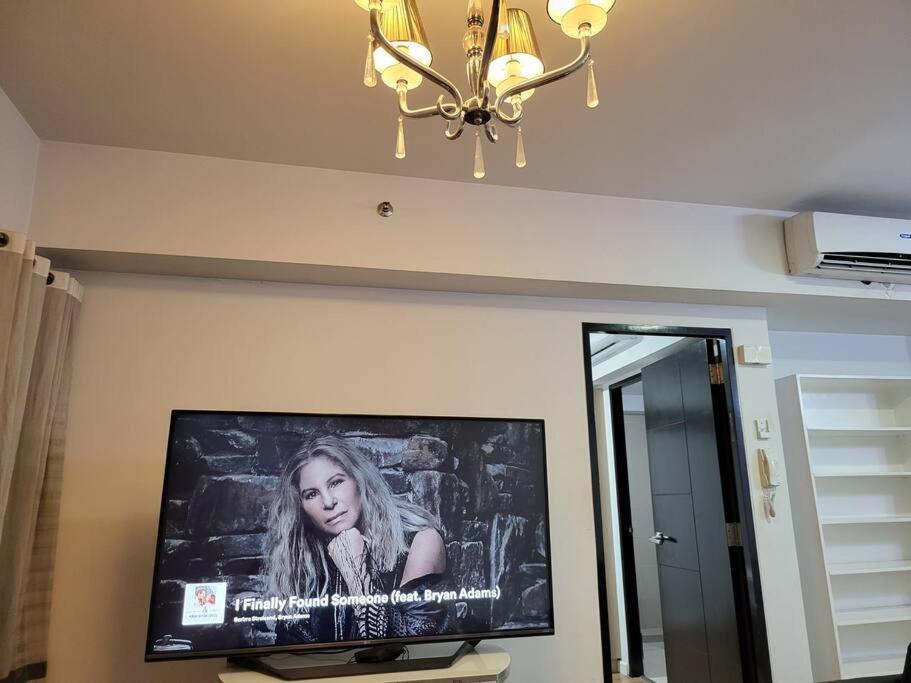 Luxury @ Bgc Sleeps 6 Comfortably Fast Wifi Pool! Διαμέρισμα Μανίλα Εξωτερικό φωτογραφία