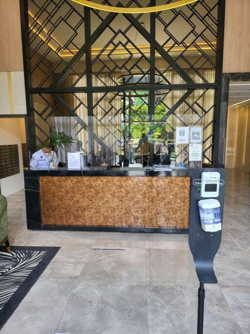Luxury @ Bgc Sleeps 6 Comfortably Fast Wifi Pool! Διαμέρισμα Μανίλα Εξωτερικό φωτογραφία