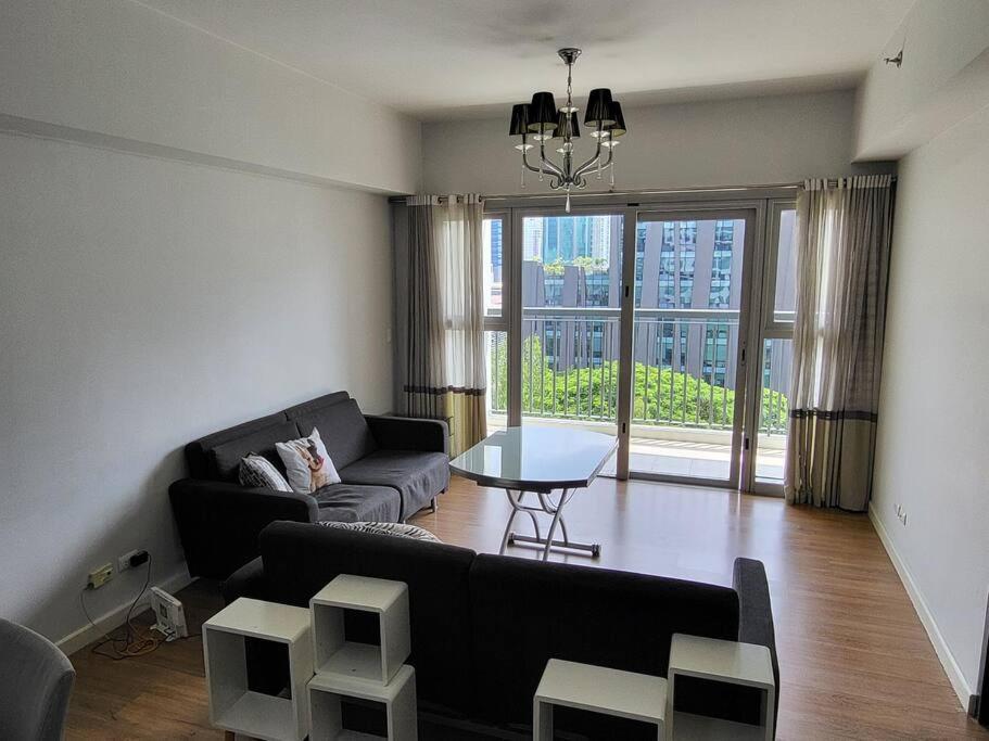 Luxury @ Bgc Sleeps 6 Comfortably Fast Wifi Pool! Διαμέρισμα Μανίλα Εξωτερικό φωτογραφία